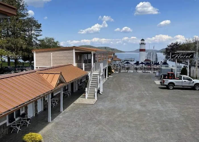 Motel: Lake Front Hotel