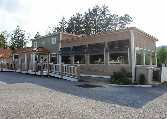 Motel: Lake Front Hotel